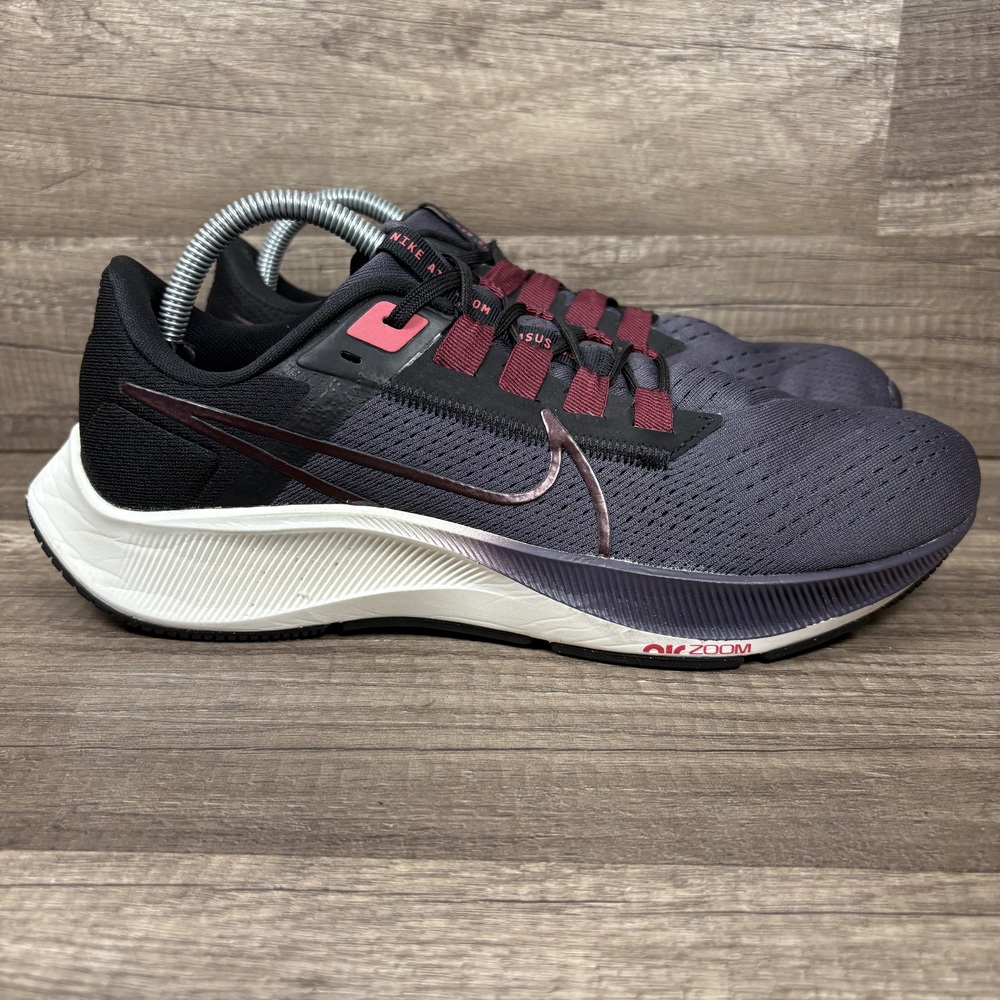 Nike Air Zoom Pegasus 38 Purple Black Womens Size 10.5 CW7358-501 Running Shoes